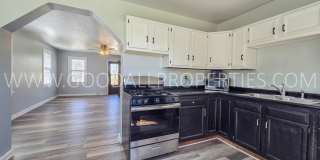 Cozy 2-Bedroom Home Near Downtown Des Moines & Gray’s Lake Gallery 4