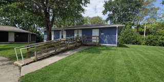 Charming 3 Bedroom Duplex Gallery 1