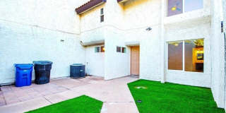 1530 S River Drive Gallery 24