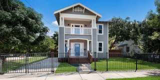 Prime Location! Beautifully Updated 3-Bedroom Duplex Near The Pearl & Downtown Gallery 3