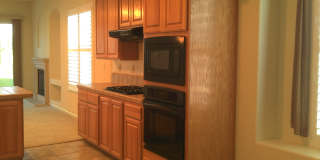 Single Story 1700sqft Rocklin Single Story, 3 bedroom, 2 baths-Gardner, Walking distance shopping Gallery 20