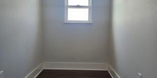3 Bedroom Plus Home with Roof Top Deck Gallery 26