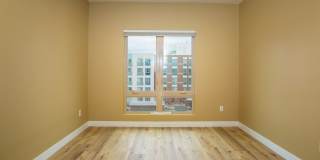Stylish & Spacious Courtyard-Facing Condo in the Heart of Gaslamp Gallery 25