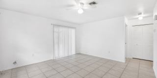 Two Bedroom Duplex in Bonita Springs Gallery 11
