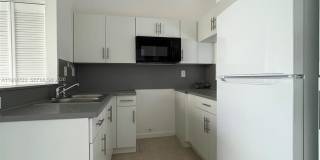 1210 San Remo Cir Gallery 1