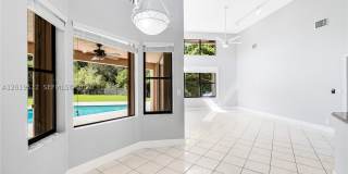 1256 Manor Dr S Gallery 10