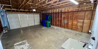 2450 Bartel Street Gallery 20