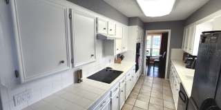 Fully furnished 4-bed, 2.5-bath Fully furnished 4-bed, 2.5-bath Gallery 20