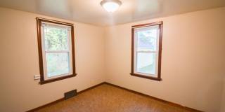 Private 2BR Austin MN Home on Quiet Dead‑End Gallery 14