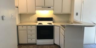 1455 N High St St Charles Apartments Gallery 13