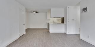 Gramercy Gallery 9