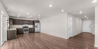 Beautiful 2022 Built Home With Views! Gallery 5