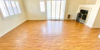 Spacious 3-Bedroom Townhome with Community Pool Gallery 3