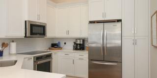 ****DOWNTOWN NAPLES*** SEASONAL***BEAUTIFUL VILLAS NAPOLI****NOW AVAILABLE*** Gallery 19