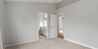 Winter Park 3 bedroom steps to shopping, dining. Gallery 18