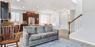 21518 Andrews Garden Gallery 4