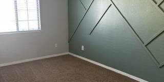 1731 E ELGIN Street Gallery 26