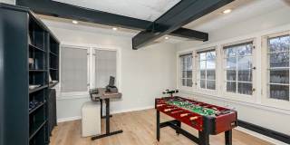 2927 Huntington Road Gallery 13