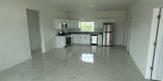 SPACIOUS 3Bd / 2Ba /1 C SINGLE FAMILY HOUSE AVAILABLE SPACIOUS 3Bd / 2Ba /1 C SINGLE FAMILY HOUSE AVAILABLE Gallery 1