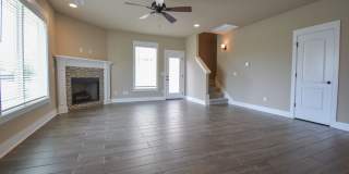 Luxurious 4 Bedroom, 3.5 Bathroom Home In Fayetteville, AR Gallery 5