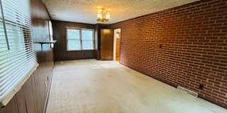4 Bedroom 1 Bath House Gallery 7