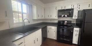 Your perfect 4-bed / 2-beth home in Elizabethton awaits! $2400 Gallery 10