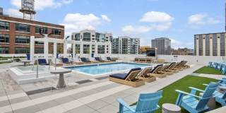 886 West Adams Street Gallery 16