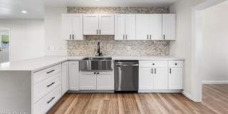 8302 E WINDSOR Avenue Gallery 4