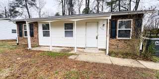 3 Bedroom, 1.5 Bathroom Home in Greensboro! Gallery 1