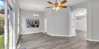 558 NW 118th Ave Gallery 10