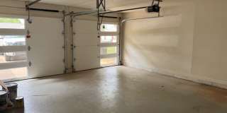 Stunning and trendy 3 bed 2 bath 2 car garage in Moore! Gallery 16