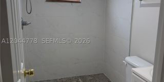 101 E 51st Pl Gallery 11