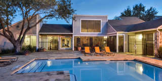 Affordable Domain units - Great move in Specials! Gallery 1