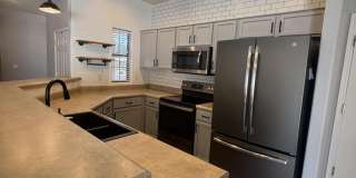 948 E Savannah Gallery 31