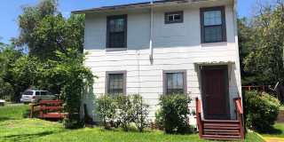 Two-Story-One Bedroom Gallery 1