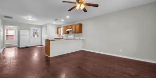 1602 W Elm Street Gallery 10