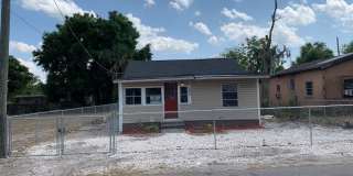 208 Sears Ave. NE Gallery 1