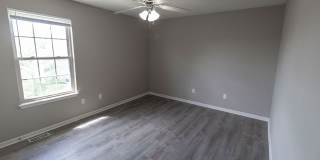 Large Duplex in Vanderveen Gallery 27
