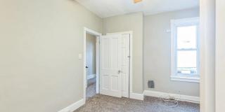 Spacious & Updated Grays Ferry Rowhome Near Parks and Center City — Accepting ALL PHA voucher holders Gallery 13