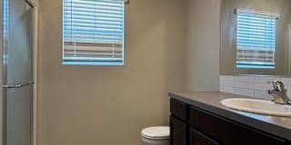 Wonderfully maintained Rainier Ridge Puyallup Home! Gallery 11