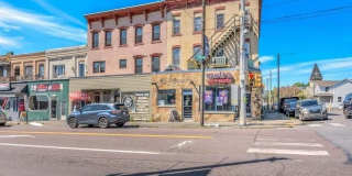 1102 Jackson Street Gallery 4