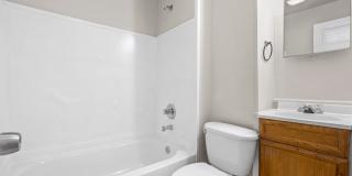 3 Bedroom Home For Rent - 3410 Easton Blvd Gallery 14