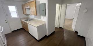 1 Bd 1 Ba Duplex Gallery 3