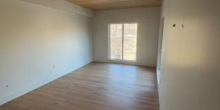 517 W Main Street Gallery 21