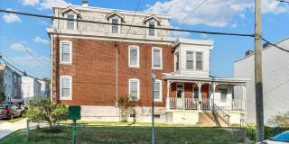 205 HERMITAGE Street Gallery 26