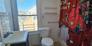 196 S Franklin Street Gallery 4