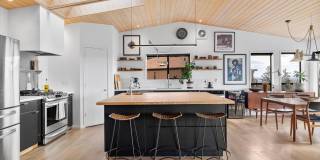 Westside Gem With Amazing Views Gallery 12