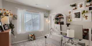 Spacious 3-Bedroom Home with Modern Finishes in North Broomfield Gallery 11