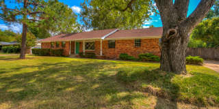 PRELEASING for Early Aug 2027! Updated (3) Bed, (2) Bath + Additional Living Area! Gallery 1