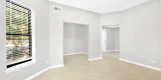 Commons - 5051 S Forrestville Gallery 47